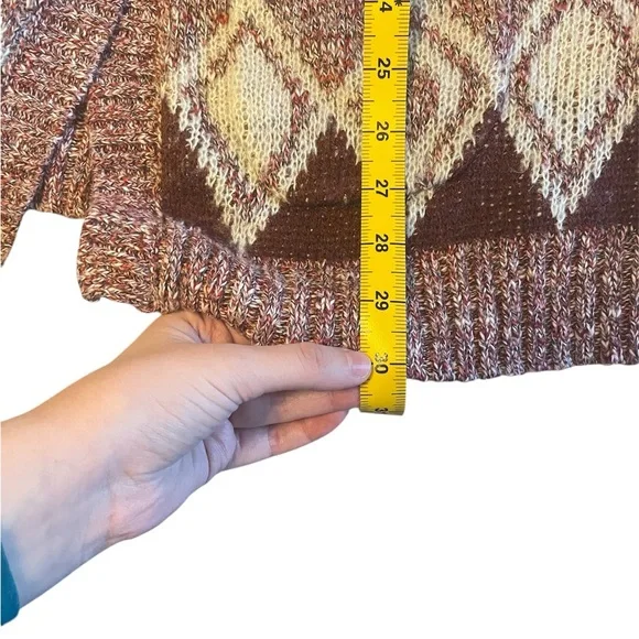 Pink Republic Red and white Aztec boho print sweater - Picture 5 of 6